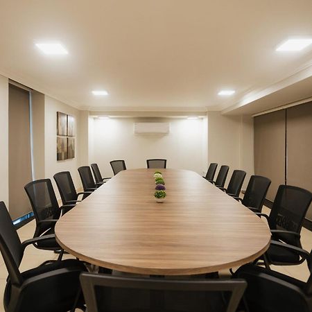 Hotel Parque Central Monterrey Ngoại thất bức ảnh