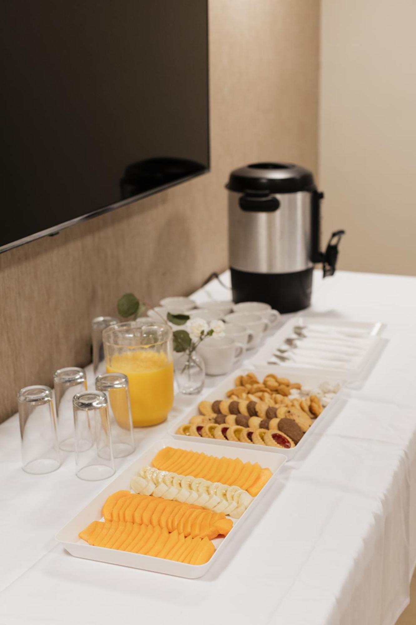Hotel Parque Central Monterrey Ngoại thất bức ảnh