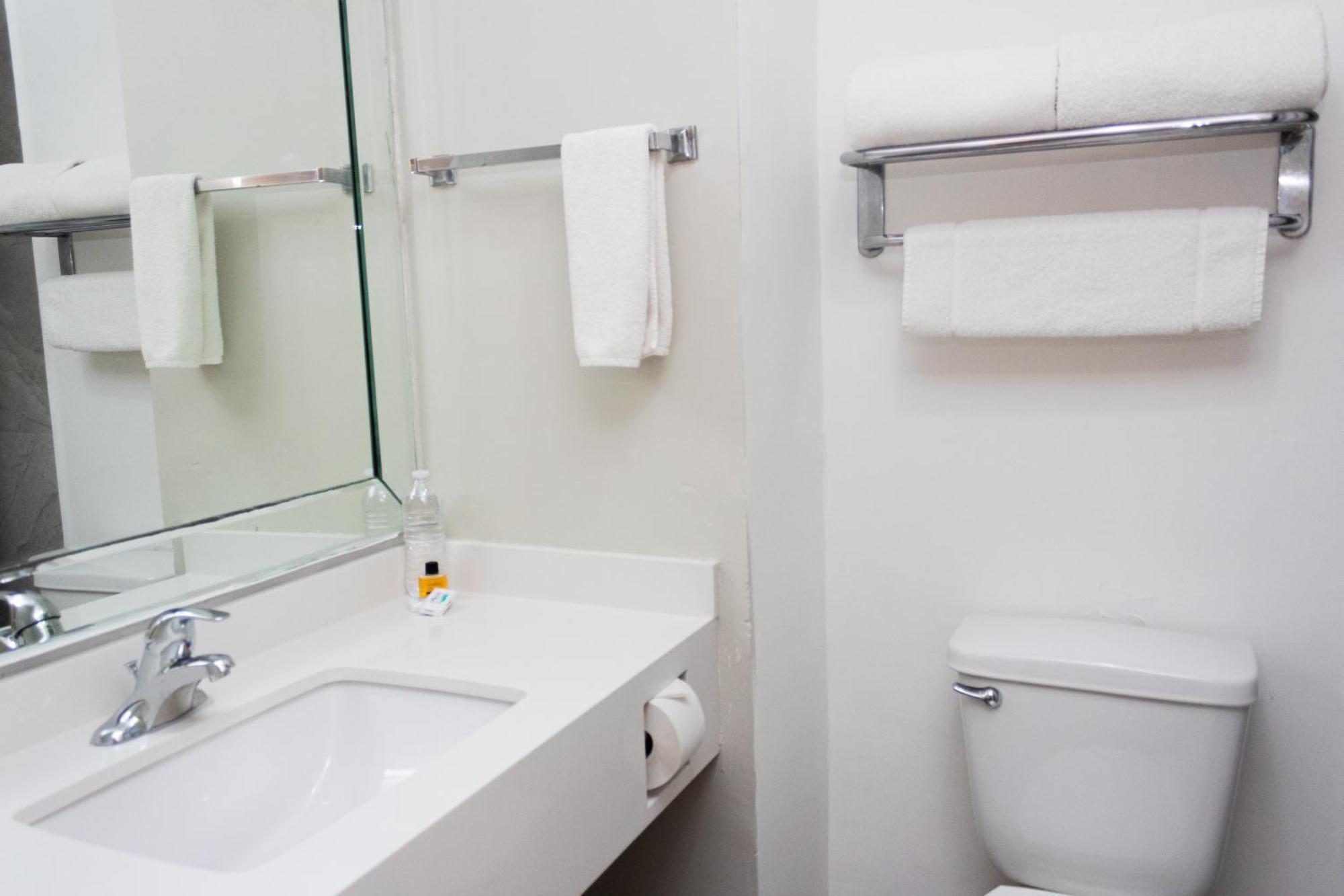 Hotel Parque Central Monterrey Ngoại thất bức ảnh